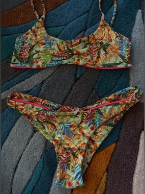 San Lorenzo Pink Tropical Print Bikini Top